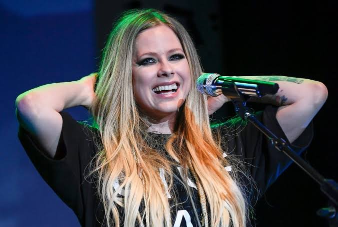 Avril Lavigne Net Worth